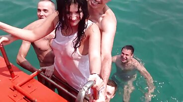 RealityKings: Hot Roommate Only Fucks Older Guys on PornHD مع سبنسر فيلم اجنبي سكسي مترجم برادلي