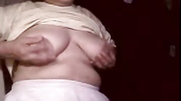 مقيد الغواصة فلم سكسي أجنبي Khloe Kapri خنق وخبطت